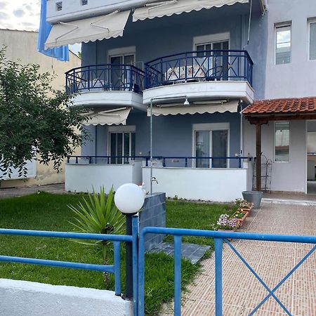 Jenny'S Holiday Villas Políhrono Kültér fotó