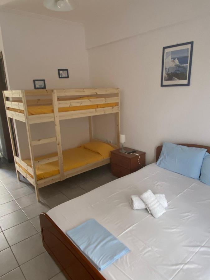 Jenny'S Holiday Villas Políhrono Kültér fotó